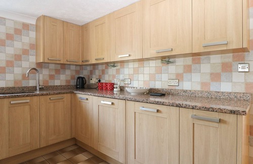 Edburton Cottage | 1 PAYTHORNE FARM COTTAGES, pet friendly, with a garden in Small Dole