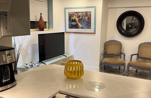 Central Erin Mills House | 1. Private Room - Erin Mills Town Centre