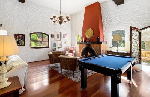 Vila Inglesa House | 1 Suite 1 Qt Jacuzzi Varanda Lareira WiFi