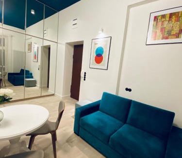 Nowa Praga Apartment | 1 syp, Kawa Vertuo, kosmetyki Ada, 3 min Metro Wilenska, by VisitWarsaw Apartments