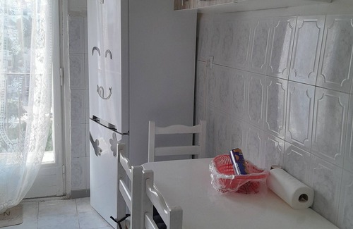 Oued Kouba Apartment | 10 m walk from the sea, lovely apartment for rent, ideal for families