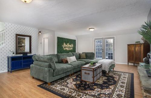 Asheville House | 10 mins to DT Asheville Pool Hot Tub Game Room