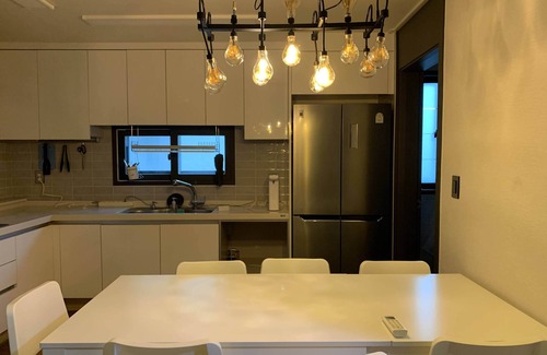 Yeongdo House | 10 People Bridge Oceanview Private Party House