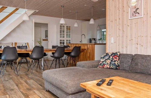 Glesborg House | 10 person holiday home in Glesborg