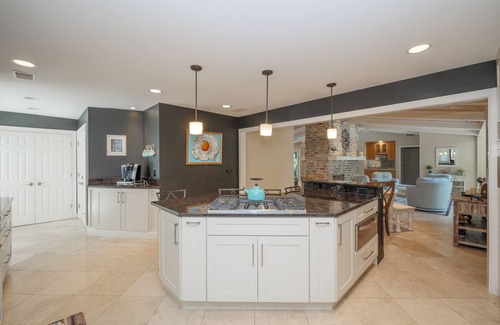 Sea Pines House | 10 Woodbine: Sea Pines Luxury! Private Pool, Golf Views, Near Beach.
