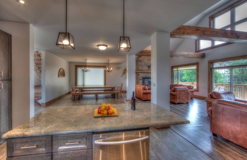 The Blue Mountains Ski Chalet | 100 Pilsen Way