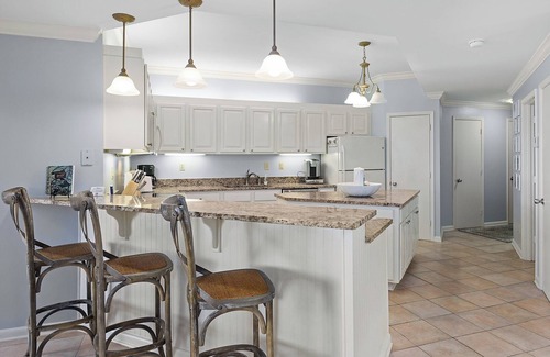 Orange Beach Condo | 1004A Romar House Condo – Your Beachside Retreat!