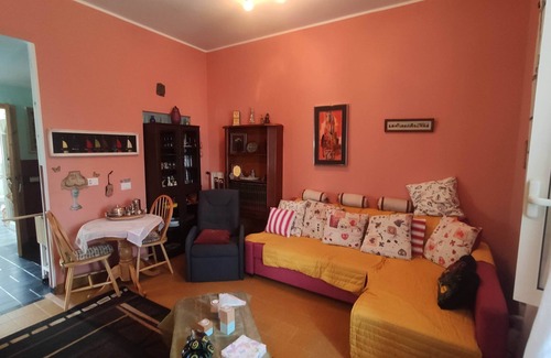 Anzio Villa | 100m>beach, 340m>trainstation to Rome, big garden, BBQ, terrace-view towards sea