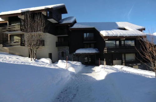 Montalbert Apartment | 100m from ski slopes, 2nd floor, balcony, tv, ski locker, 27m², Montalbert
