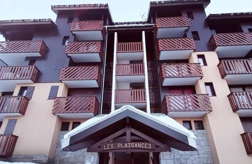 Montalbert Apartment | 100m from ski slopes, 4th floor, balcony, tv, ski locker, 55m², Montalbert