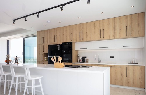 Xiro Chorio Villa | 100m2 heated pool, absolute privacy and mesmerising views!