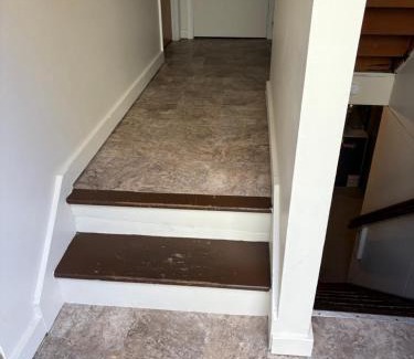 Eastside House | 105 Robert Drive