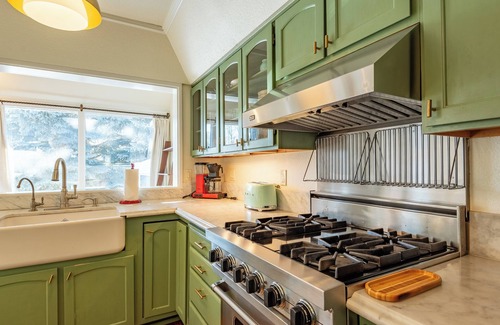 Ketchum House | 109A Buss Elle - New Spacious Property in Great West Ketchum Location