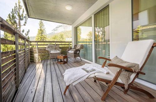 Trin Apartment | 10min zu den Bergbahnen Tiefgarage & Wifi inkl. Bergsicht & Ruhe