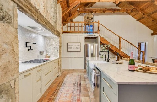 Wimberley House | 11 acre Ranch House w/incredible views! Sleeps 16