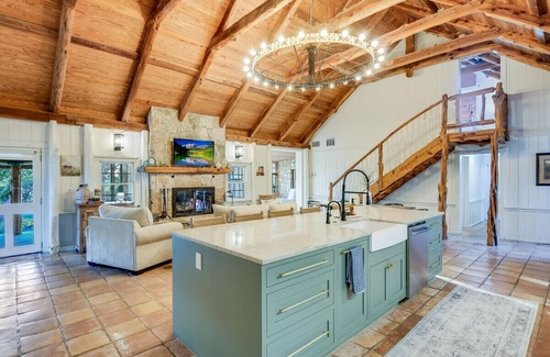 Wimberley House | 11 acre Ranch House w/incredible views! Sleeps 16
