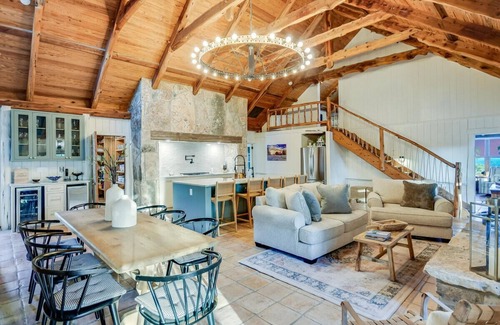 Wimberley House | 11 acre Ranch House w/incredible views! Sleeps 16