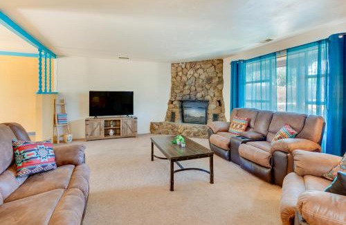 Arroyo Seco House | 11 Mi to Skiing Valdez Home with Mtn Views!