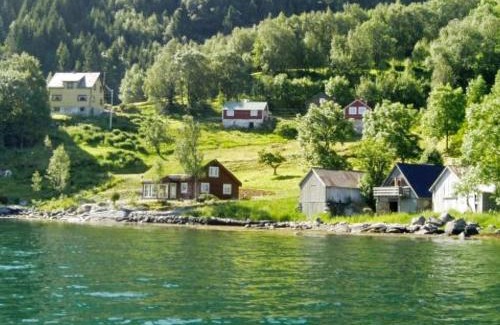 Torheim House | 11 person holiday home in Davik-By Traum