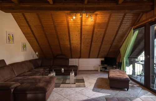 Immerath Apartment | 110 m² Apartment ∙ 1 bedroom ∙ 7 guests