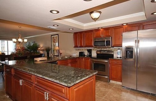 Holiday Isle Condo | 1104 Shoreline Towers Condo - Beachfront Views Free Beach Setup