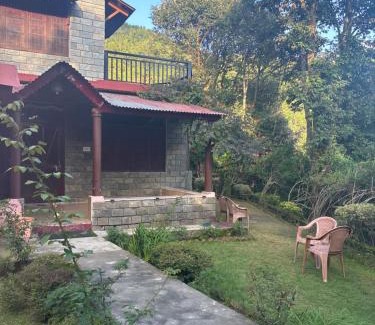 Kaul House | 11EleVen Farms with Jacuzzi & Private Orchard Garden