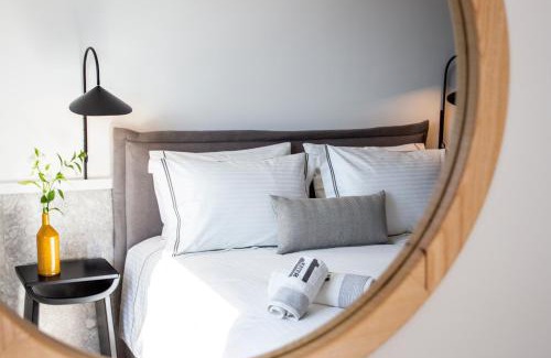 Aigio Apartment | 11Suites