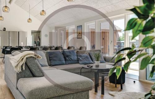 Aarosund House | 12 Bedroom Nice Home In Haderslev
