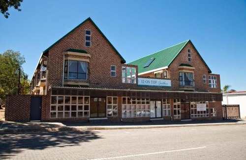 Piet Retief House | 12 On Top Guesthouse