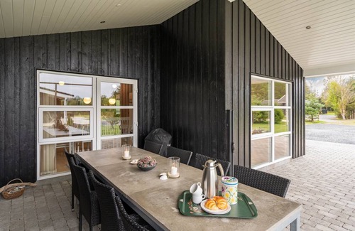 Torup Strand House | 124 m² House ∙ 4 bedrooms ∙ 8 guests