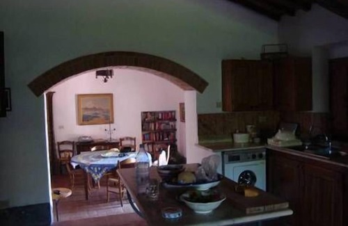 Castellina in Chianti House | 12km North of Siena with a stunning view pool &tennis 3ensuite bedrooms sleep 6