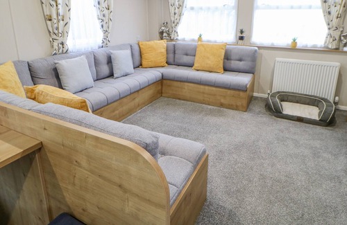 Crimdon Cabin | 13 HORIZON PARK, pet friendly, country holiday cottage in Hartlepool