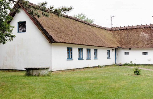 Hoeve Strand House | 13-room holiday home, 500 m to the beach