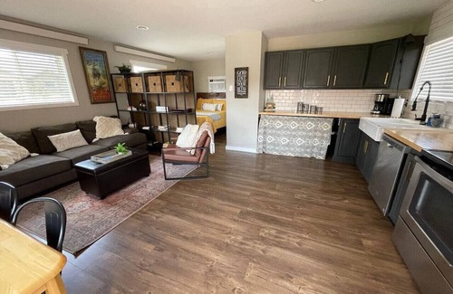 Spearfish Apartment | 1315 N 5th St #2 · Downtown Modern-Farmhouse Studio