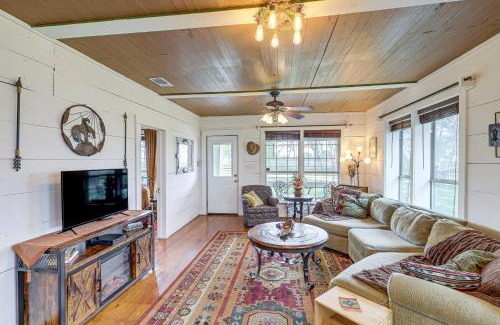 Bell County House | 14 Acres with Pond Access Farmhouse in Temple!