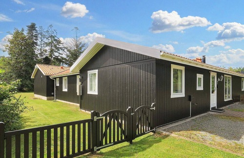 Marielyst House | 14 person holiday home in Væggerløse-By Traum