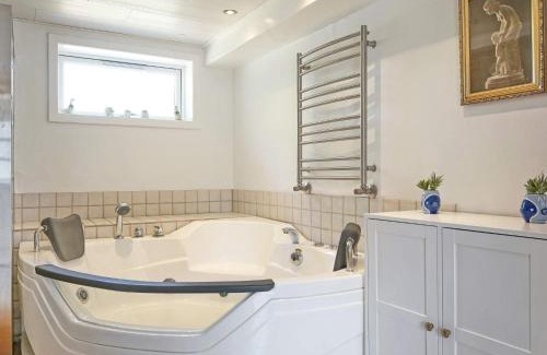 Akirkeby House | 14 person holiday home in Rønne-By Traum