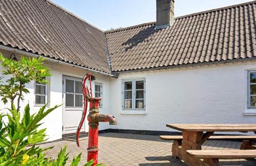 Akirkeby House | 14 person holiday home in Rønne-By Traum