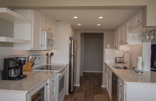 Saint Helena Island Villa | 140 Capt John Fripp Villa - New to VRBO! Resort Access Included!