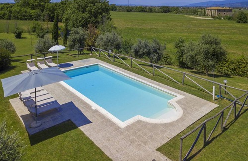 Cortona Villa | 145 m² Villa ∙ 4 bedrooms ∙ 8 guests