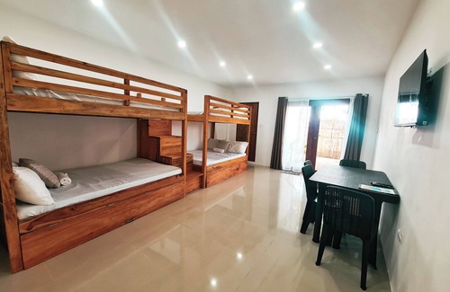 Lucap Hotel | 148 Guesthouse and Resort