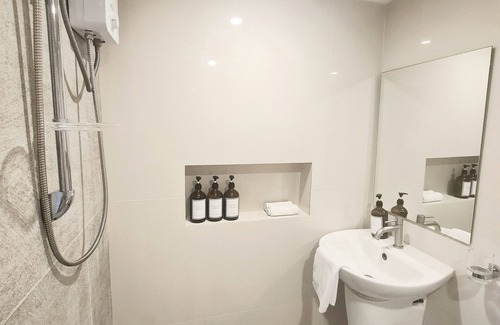 Lucap Hotel | 148 Guesthouse and Resort