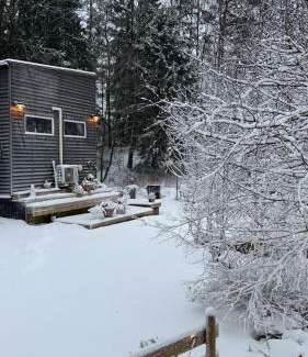 Alvsered House | 15 min från Ullared! Ny stuga med hög standard!