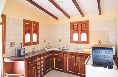 Jabrun Apartment | 15 minutes from the most beautiful beaches! Large, airy apartment