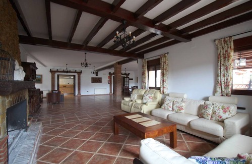Loja House | 1500 m² House ∙ 10 bedrooms ∙ 20 guests
