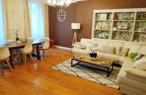 Valence Apartment | 156 m2, 4sdb 2 Parkings 4 Chambres Hypercentre