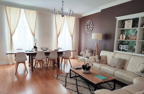 Valence Apartment | 156 m2, 4sdb 2 Parkings 4 Chambres Hypercentre