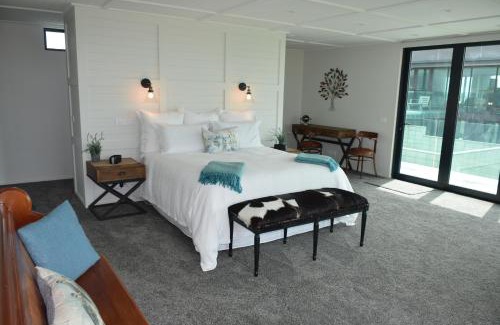 Waikanae Apartment | 157 Field Way Luxury Lodge