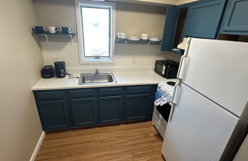 Wildwood Apartment | 16 Affordable 2 Bedrooms apartment in a Prime location