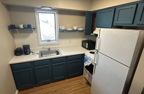 Wildwood Apartment | 16 Affordable 2 Bedrooms apartment in a Prime location